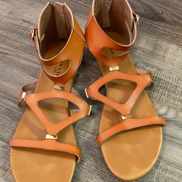 Shoes - Brown Sandals